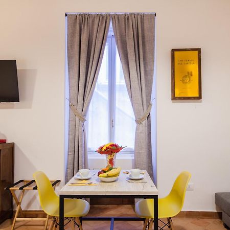 Palazzo Marigliano - Serviced Apartments Napoli Camera foto