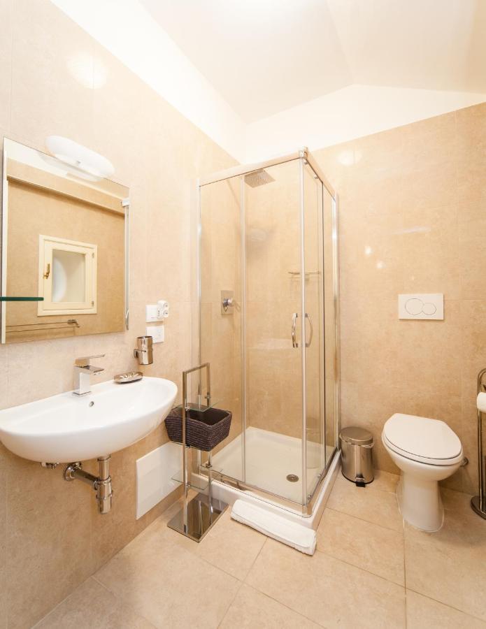 Palazzo Marigliano - Serviced Apartments Napoli Esterno foto